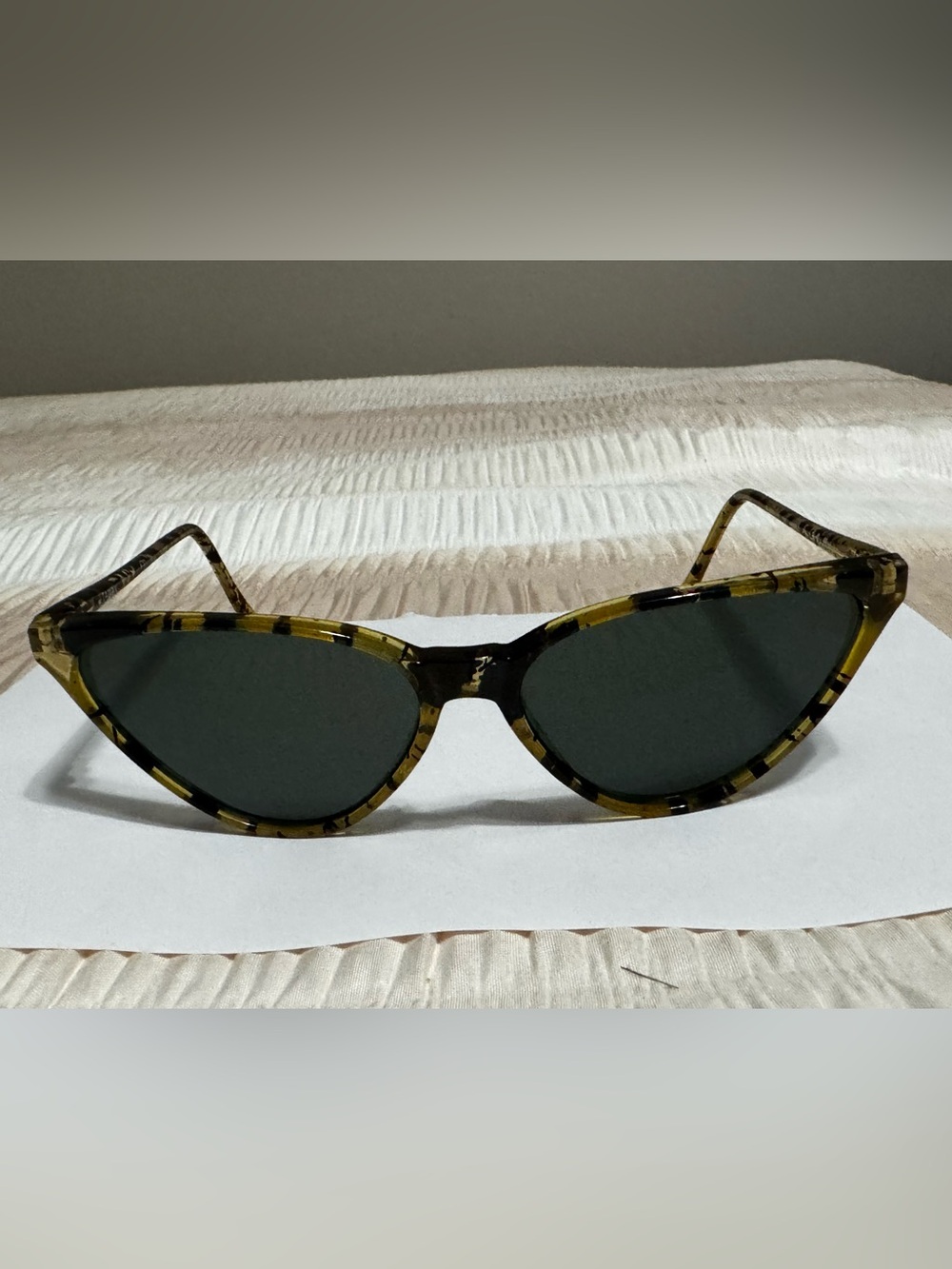 AJ Morgan Women’s Tortoiseshell Green Lens Sunglasses